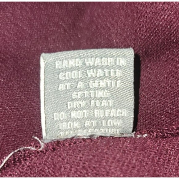 NWOT - Neiman Marcus "Tailed" or Hi/Lo Sweater - Size S - Picture 11 of 11